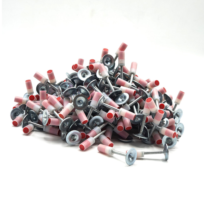 میخ و چاشنی